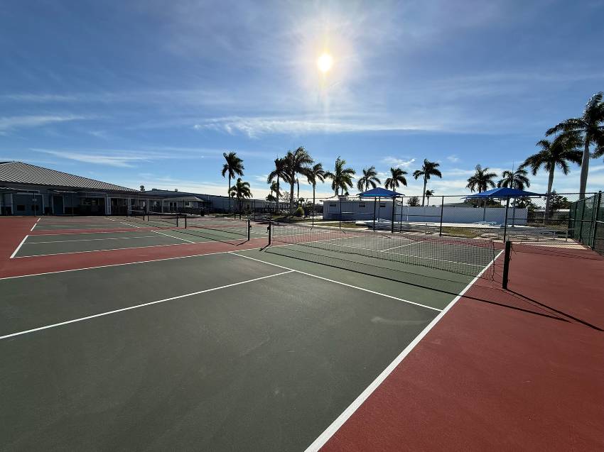 49 Colony Dr a Ellenton, FL Mobile or Manufactured Home for Sale